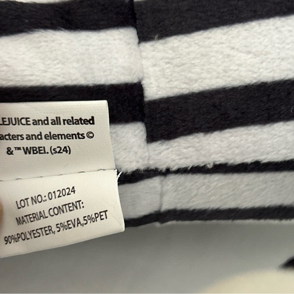 Beetlejuice Fetch For Pets Large 14” squeaky Plush Stuffed Animal Dogs toy - Picture 6 of 13